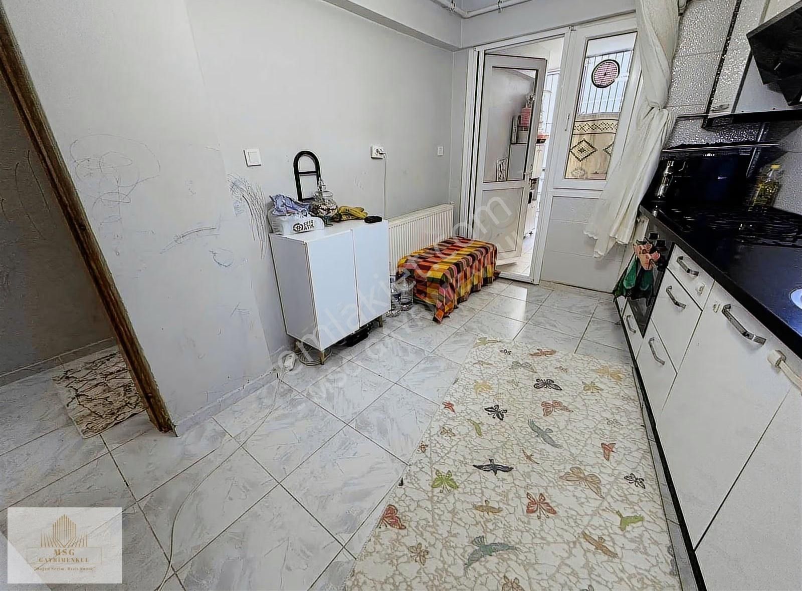 Msg'den Mithatpaşa Caddesine Yakın 3+1 Emsalsiz Fırsat Daire - Görsel 3