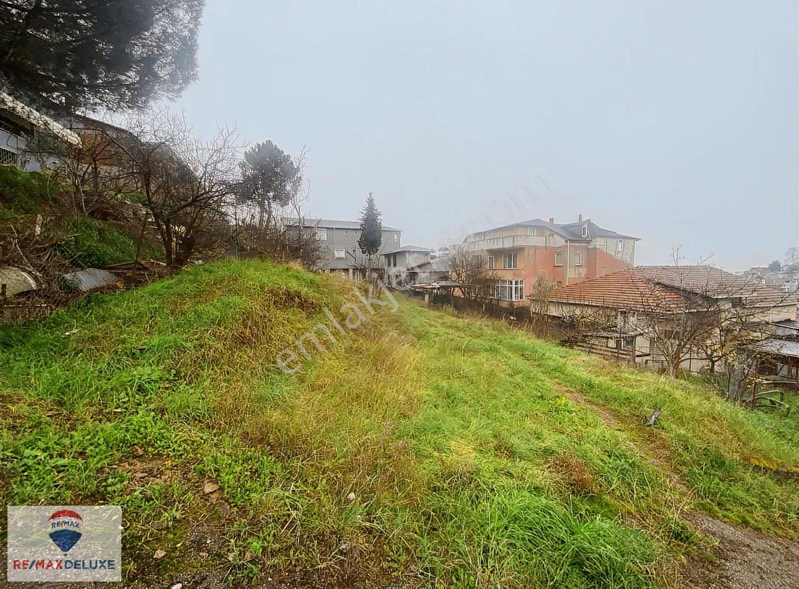 Turgut Mahallesinde Satılık 402 M2 Konut Arsası
