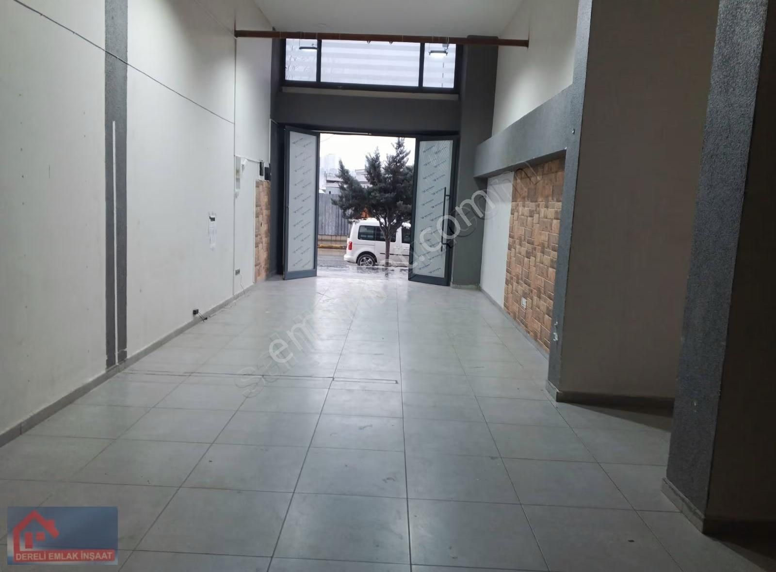 Cadde Cepheli Her İşe Uygun Mağaza - Görsel 4