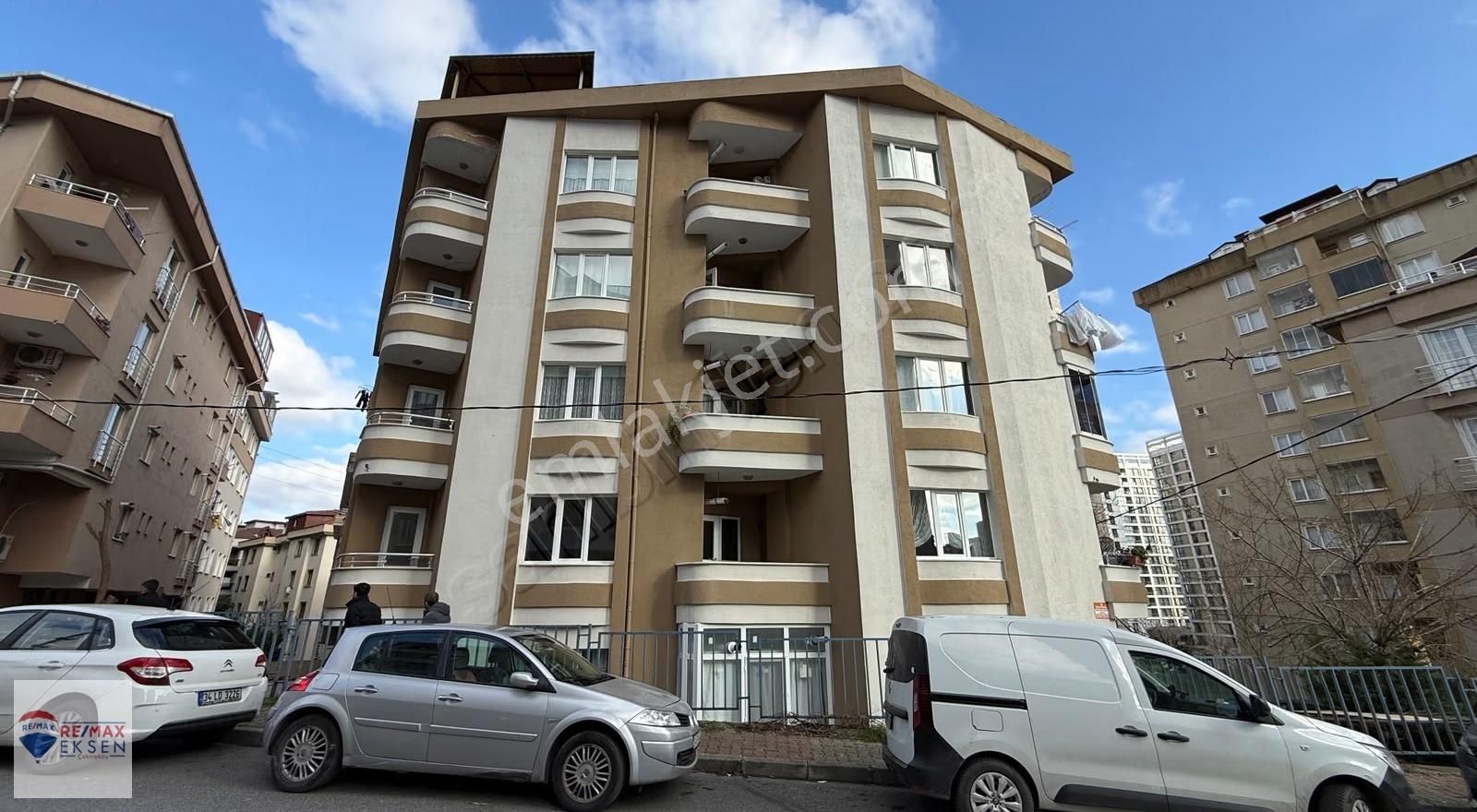 Finans Merkezine Komşu