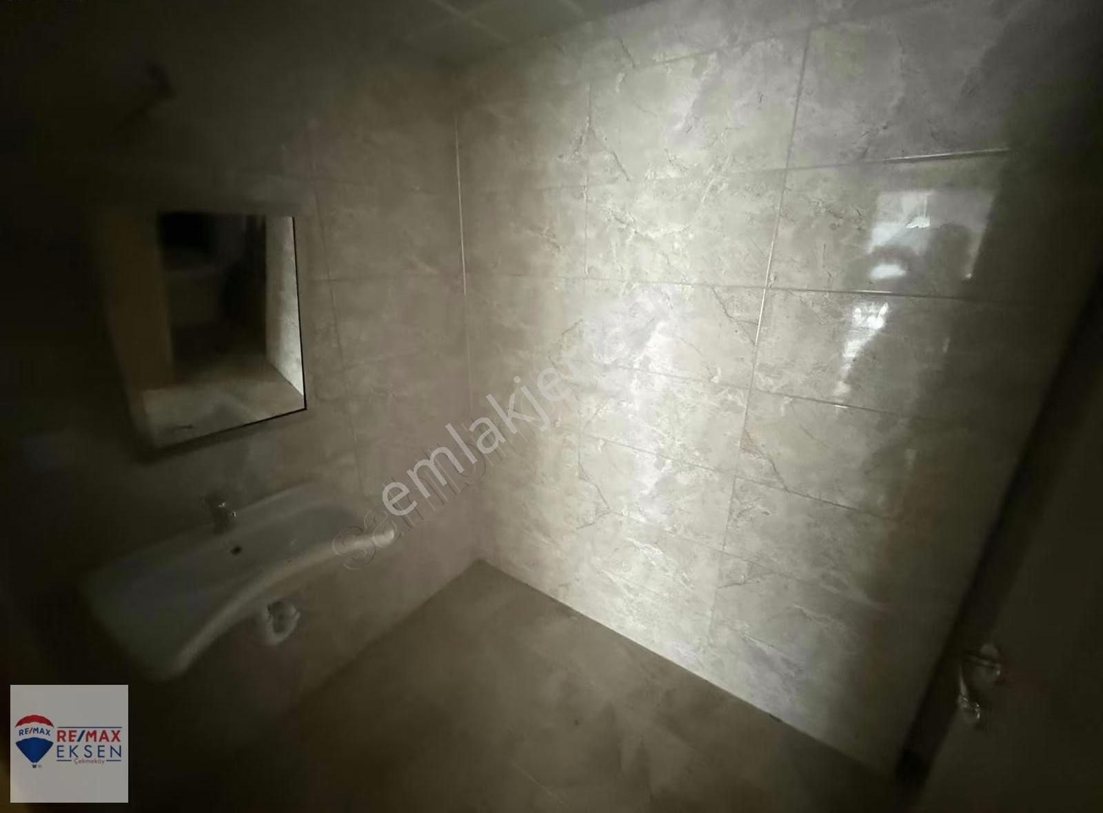 Kartal Orhantepe De Toki Blokları Marmaraya Yürüme Dükkan Mağaza - Görsel 10