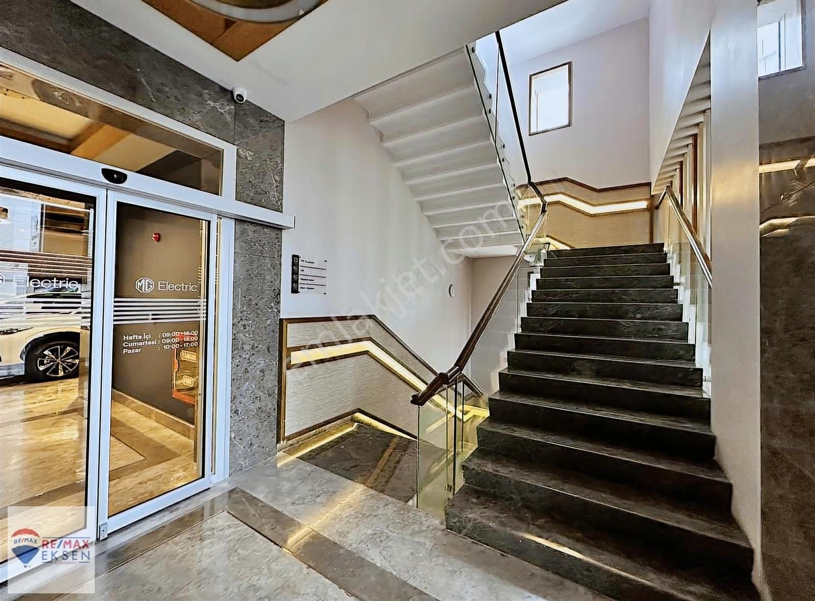Ataşehir Hastaneler Bölgesinde Kiralık Ofis Katı - Görsel 11