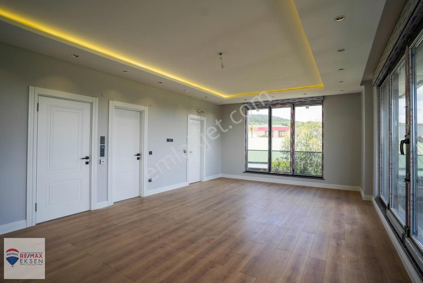 Çekmeköy'de Muhteşem Kiralık Tripleks Villa - Görsel 4