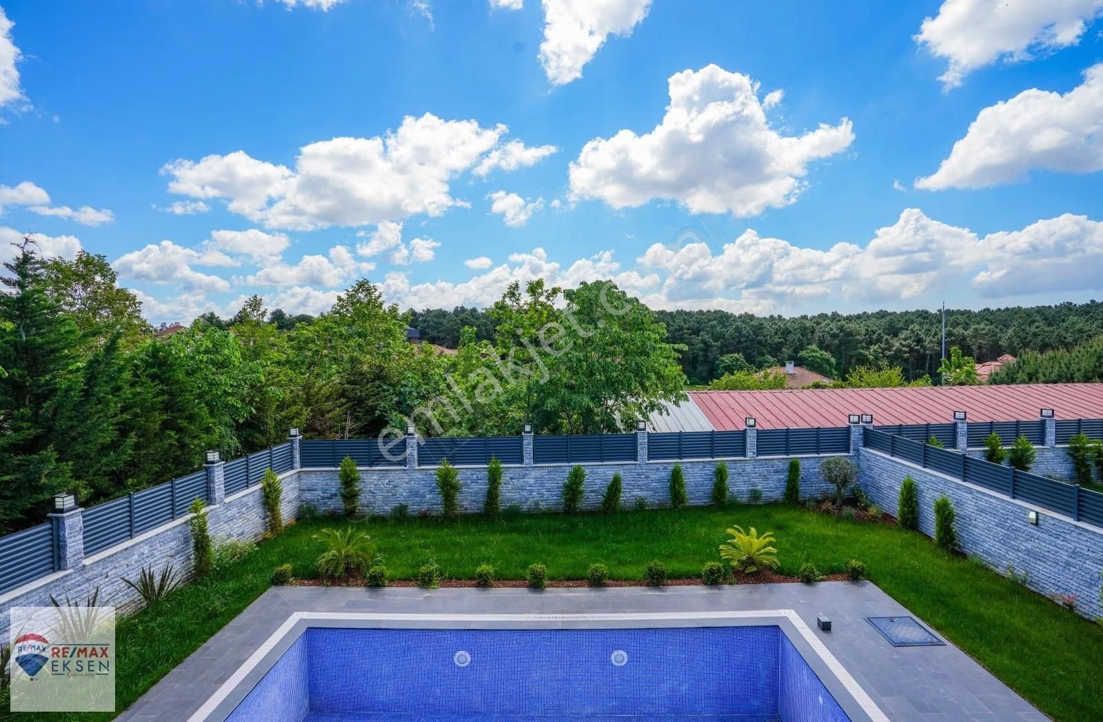 Çekmeköy'de Muhteşem Kiralık Tripleks Villa - Görsel 28