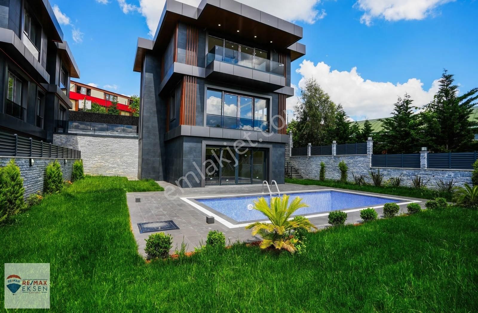 Çekmeköy'de Muhteşem Kiralık Tripleks Villa - Görsel 20