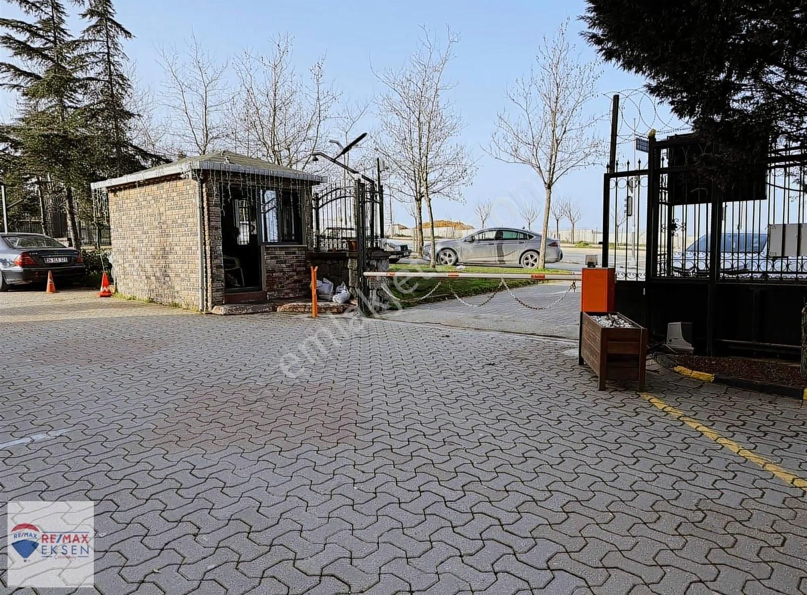 Pendik Yeşil Vadi Evlerinde Ferah Manzaralı Satılık 3+1 Daire - Görsel 4