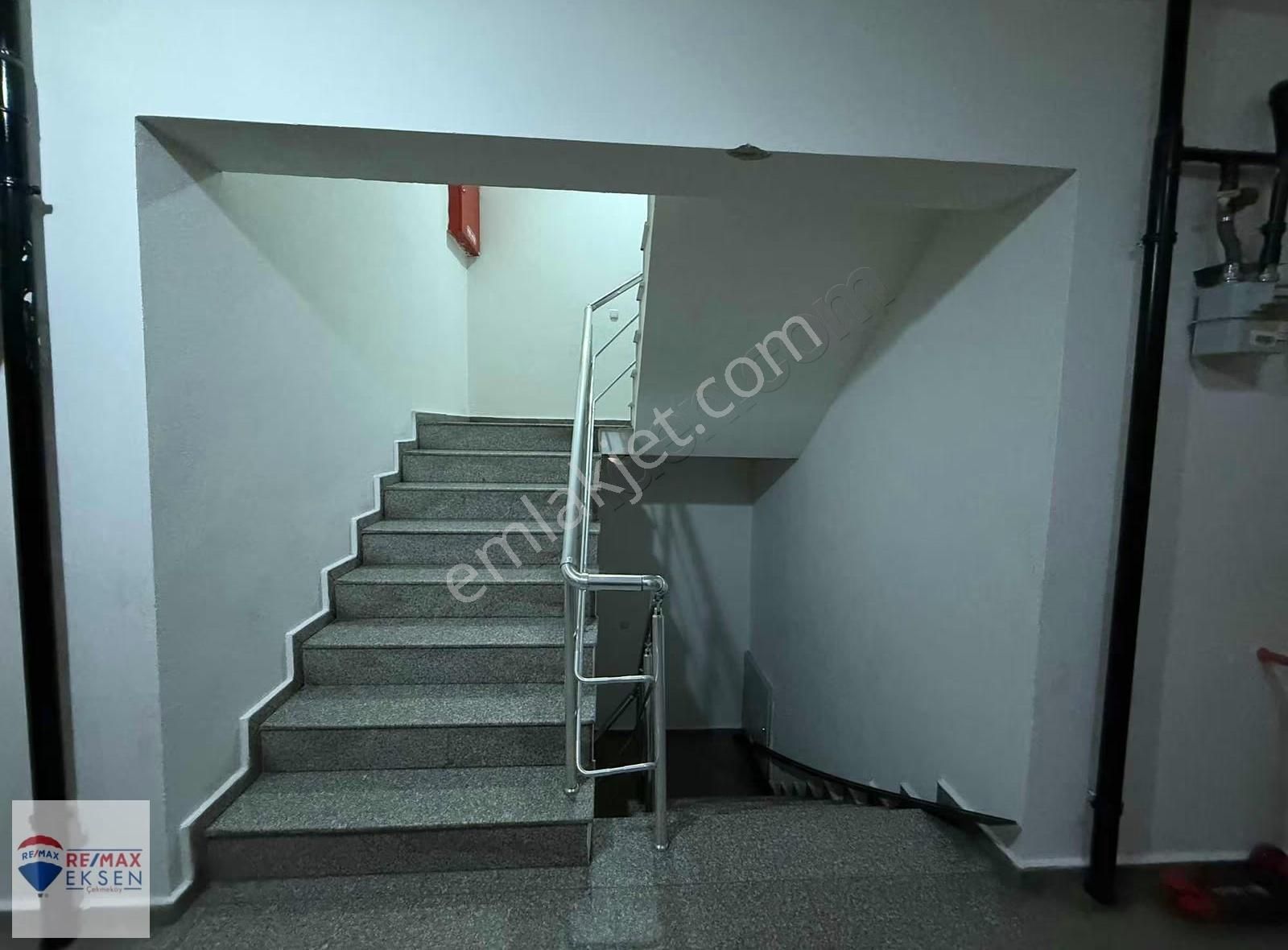 Pendik Yeşil Vadi Evlerinde Ferah Manzaralı Satılık 3+1 Daire - Görsel 24