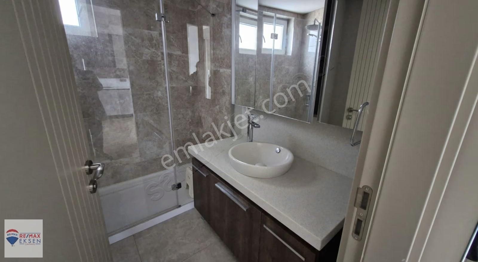 Nidapark Sedef Sitesi Metroya Yakın 1+1 Klimalı Beyaz Eşyalı - Görsel 13