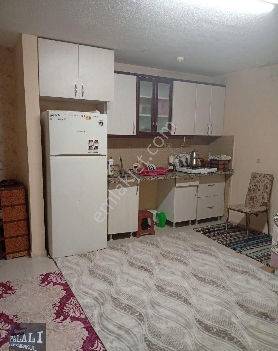 Afetevlerinde 2+1 Geniş Oturumlu Satılık - Görsel 13