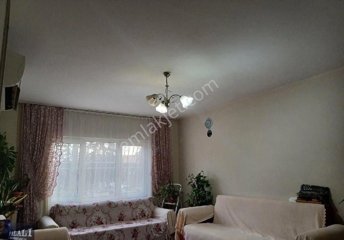 Afetevlerinde 2+1 Geniş Oturumlu Satılık - Görsel 16