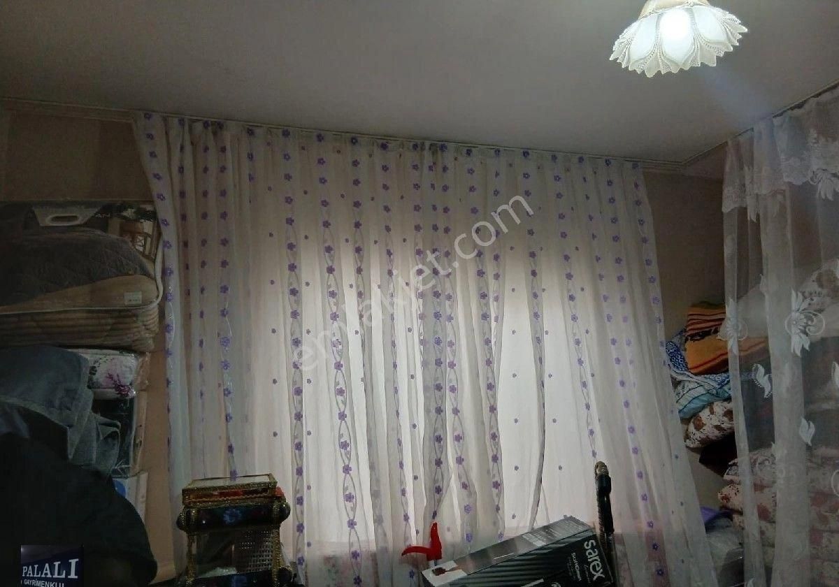 Afetevlerinde 2+1 Geniş Oturumlu Satılık - Görsel 18