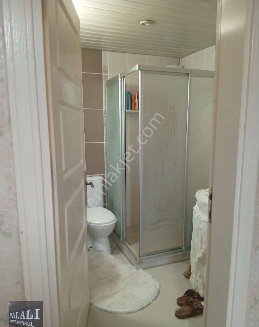 Afetevlerinde 2+1 Geniş Oturumlu Satılık - Görsel 12