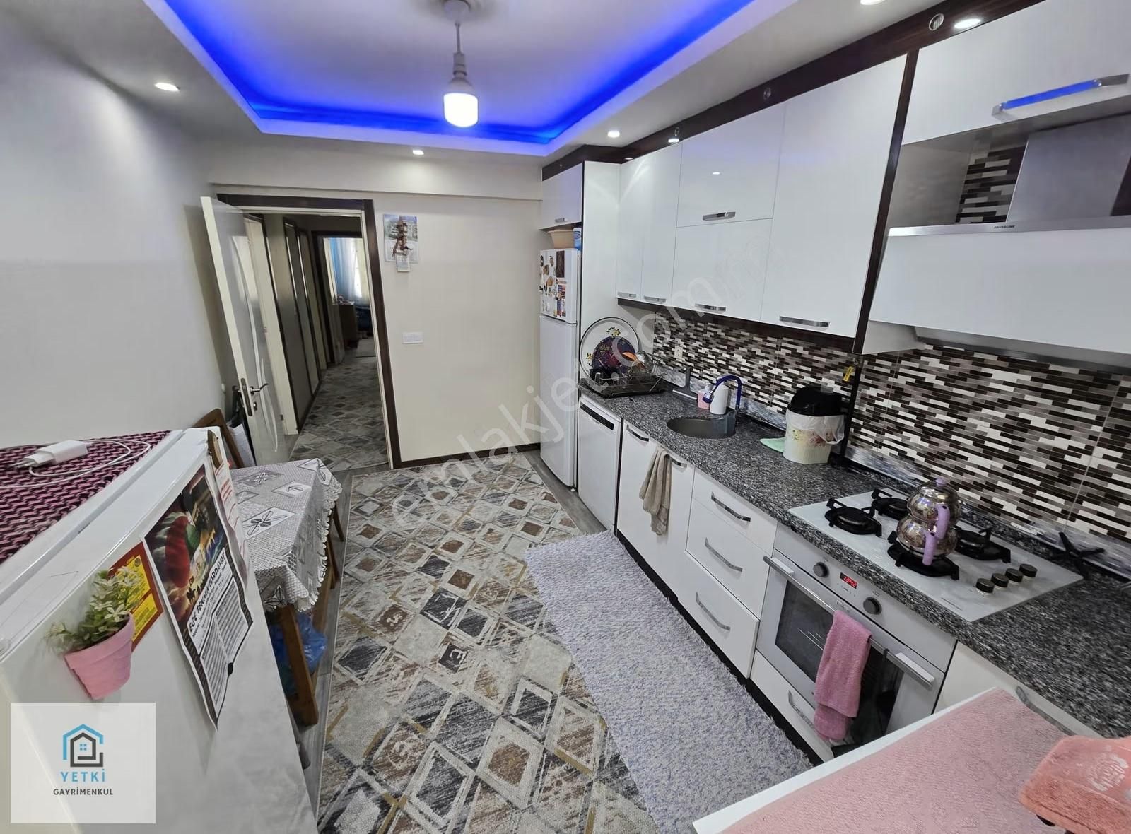 Fatih Mevkinde Müstakil Tadında 2+1 Satılık Fırsatı - Görsel 3