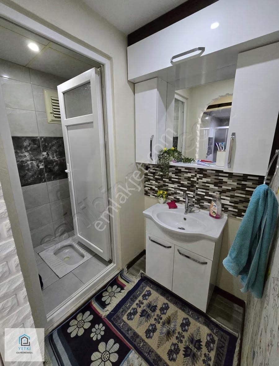 Fatih Mevkinde Müstakil Tadında 2+1 Satılık Fırsatı - Görsel 4