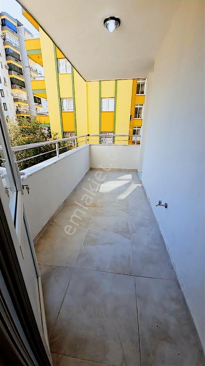 Masalpark Yakını İçi Lüks Yapılı Satılık 3+1 Daire-kombili - Görsel 3