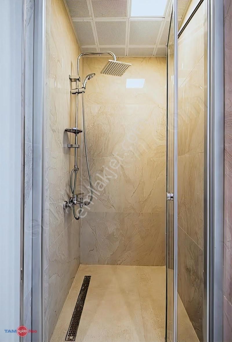 Antalya Kadriye'de Akıllı Ev Sistemli 240 M2 4+1 Lüks Villa - Görsel 35