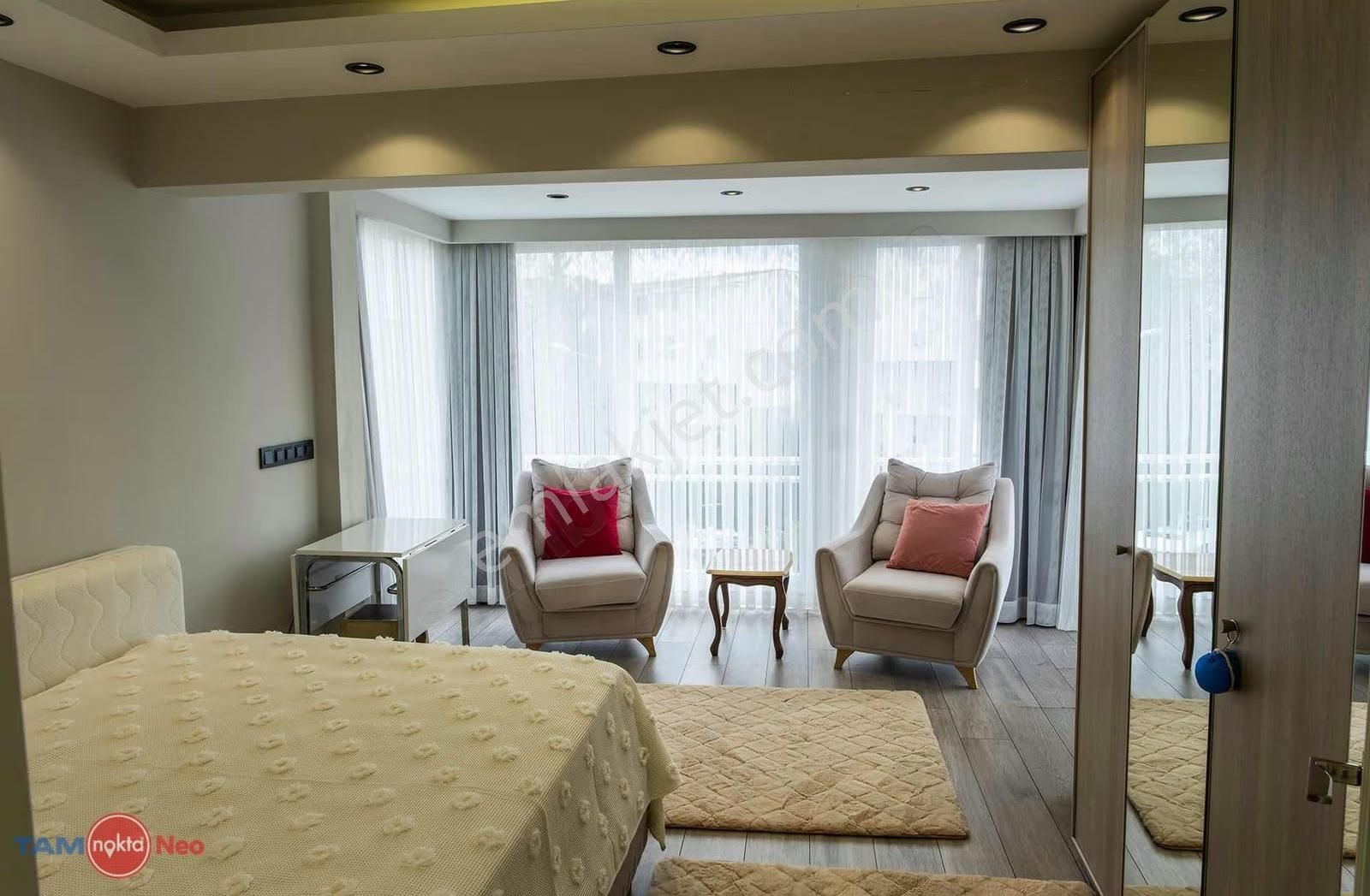 Lara Örnekköy Sitesinde Satılık Tripleks Villa - Görsel 15