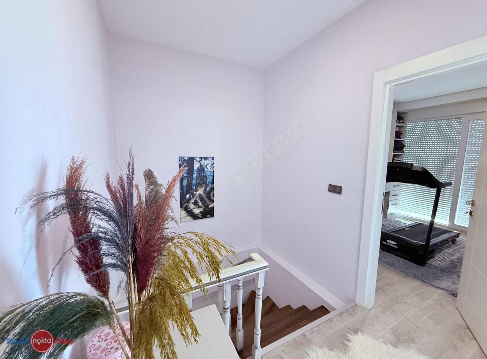 Güzeloba'da Havuzlu Site İçinde Full Yapılı 3+1 Dubleks - Görsel 2