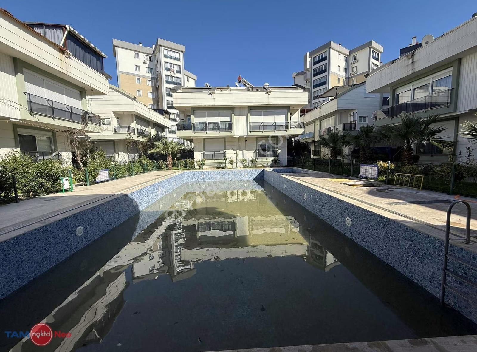 Güzeloba'da Havuzlu Site İçinde Full Yapılı 3+1 Dubleks - Görsel 11