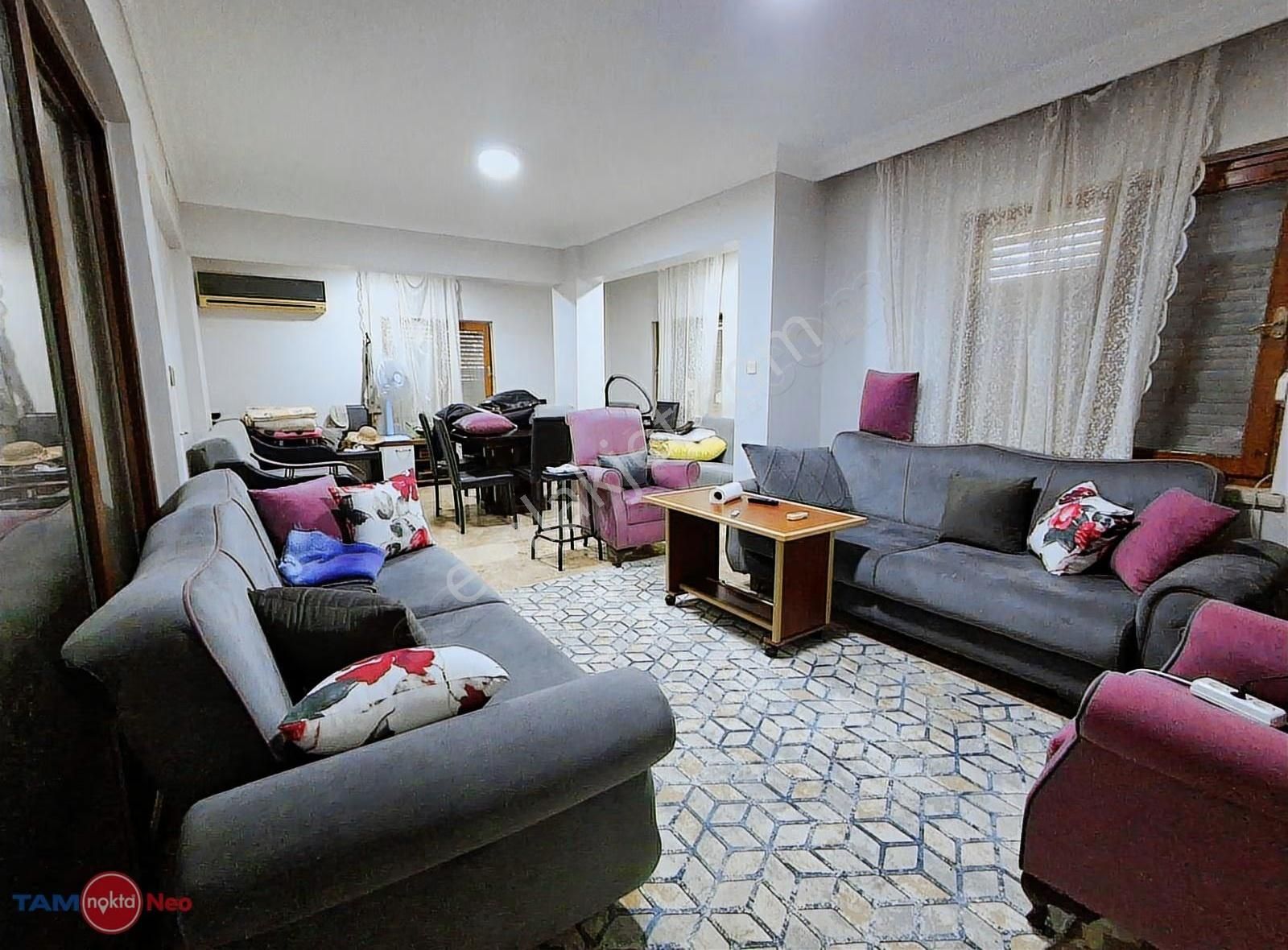 Belek Turizm Yolunda Denize Yürüme Mesafesinde Müstakil Villa