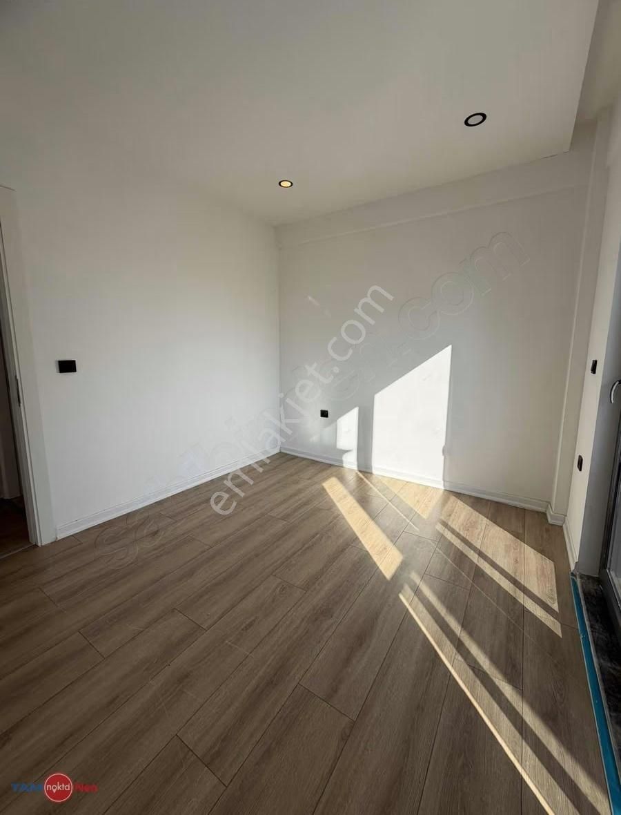 Altıntaş'ta Havuzlu Sitede 1+1 Kiralık Daire - Görsel 10