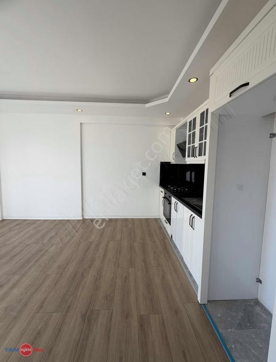 Altıntaş'ta Havuzlu Sitede 1+1 Kiralık Daire - Görsel 16