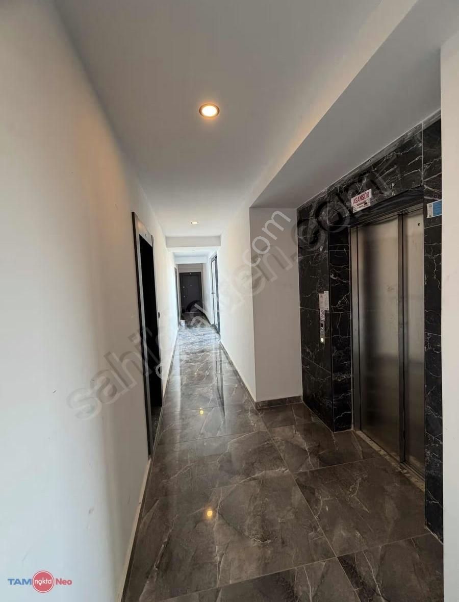 Altıntaş'ta Havuzlu Sitede 1+1 Kiralık Daire - Görsel 15