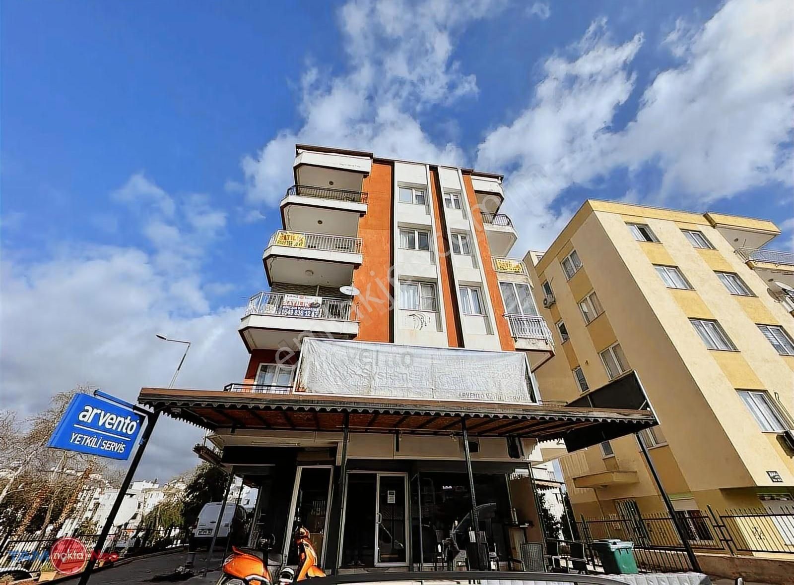 Bircan Karakurt'tan Kızıltoprak'ta Satılık Daire