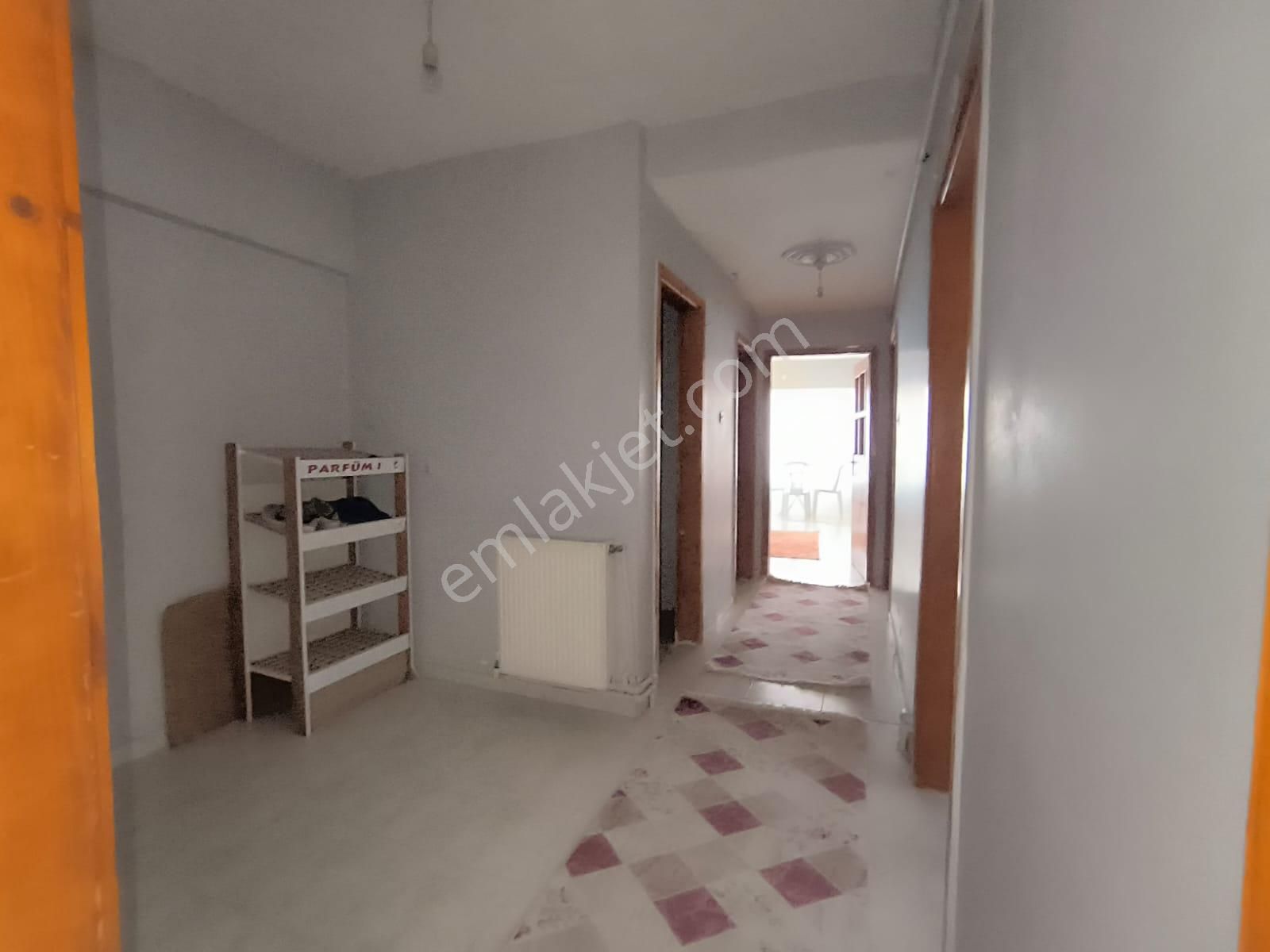 Yılmaz Gayrimenkulden Eşyalı Kiralık 3+1 Ön Cephe Masrafsız Hazır Kurulu Düzen - Görsel 25