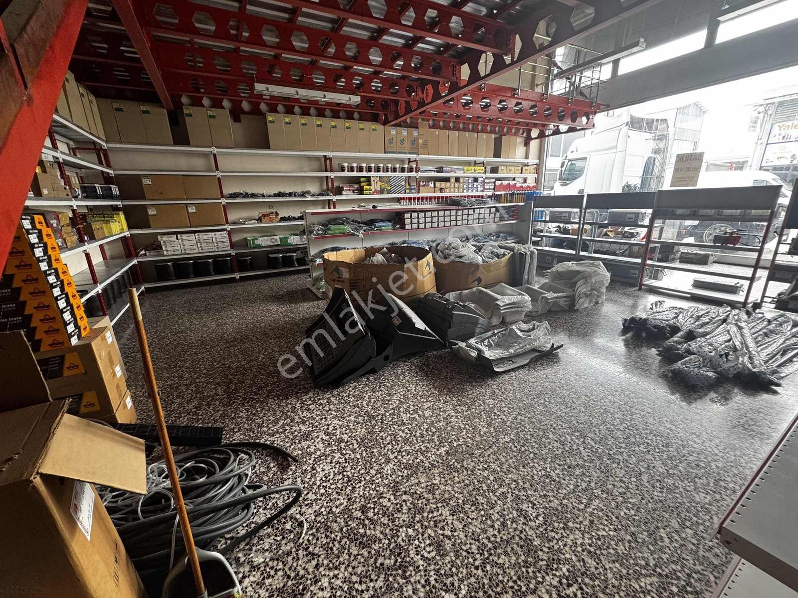 Karşıyaka Yetsan Girişte Köşe İşyeri Tabela Değeri Yüksek - Görsel 11