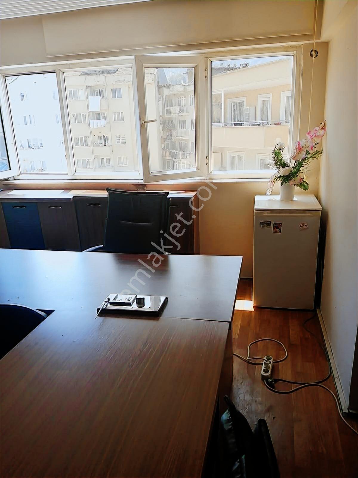 Gazcılar Caddesi Girişinde Kelepir Kiracılı Ful Eşyalı Ofis - Görsel 5