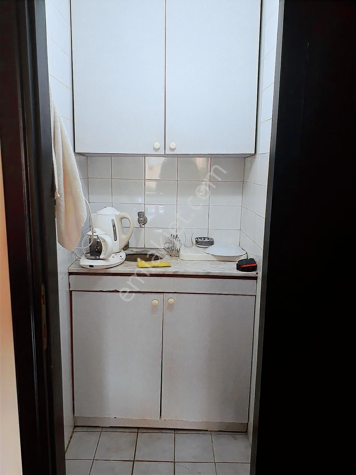 Gazcılar Caddesi Girişinde Kelepir Kiracılı Ful Eşyalı Ofis - Görsel 3