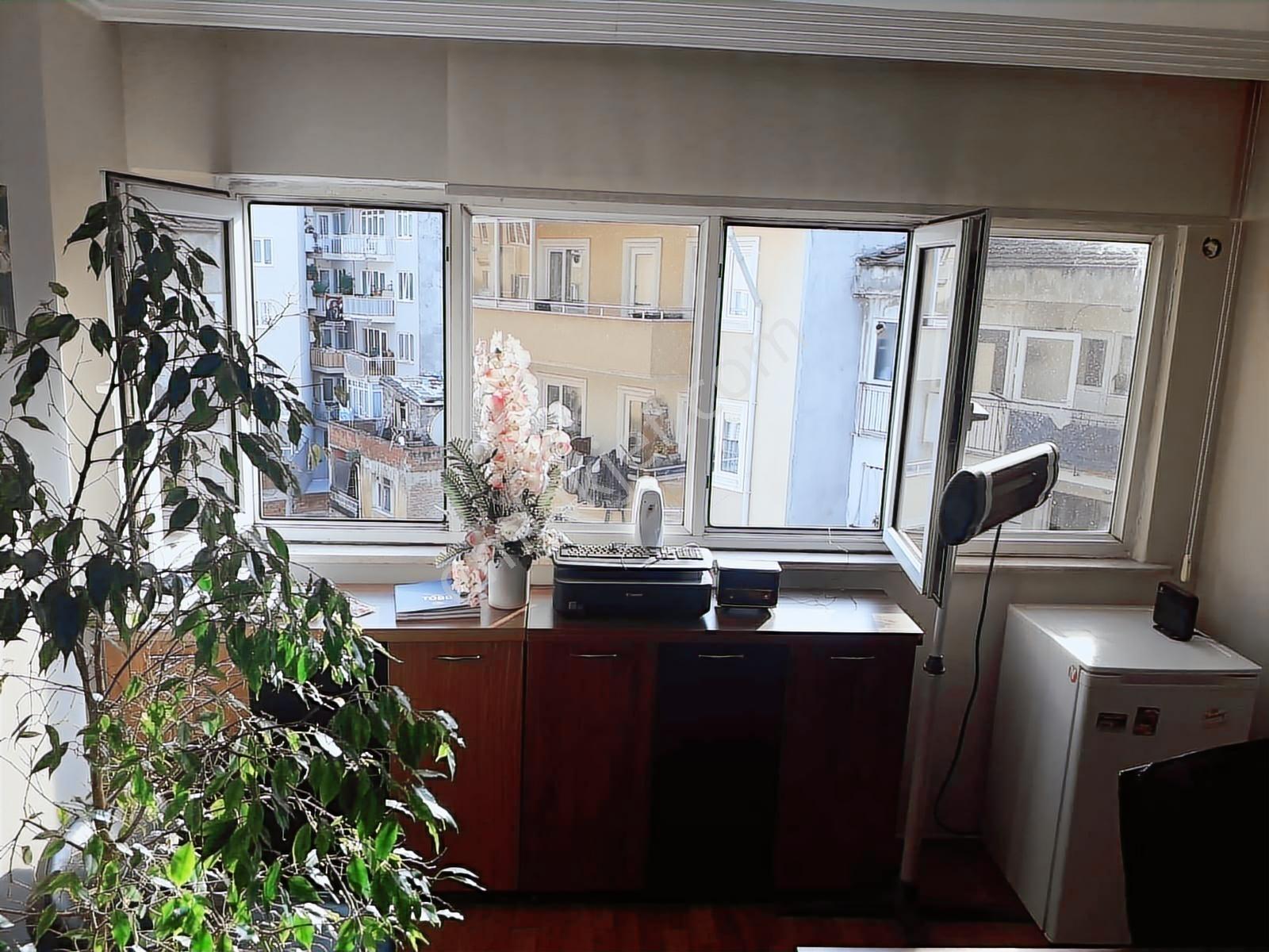Gazcılar Caddesi Girişinde Kelepir Kiracılı Ful Eşyalı Ofis - Görsel 4