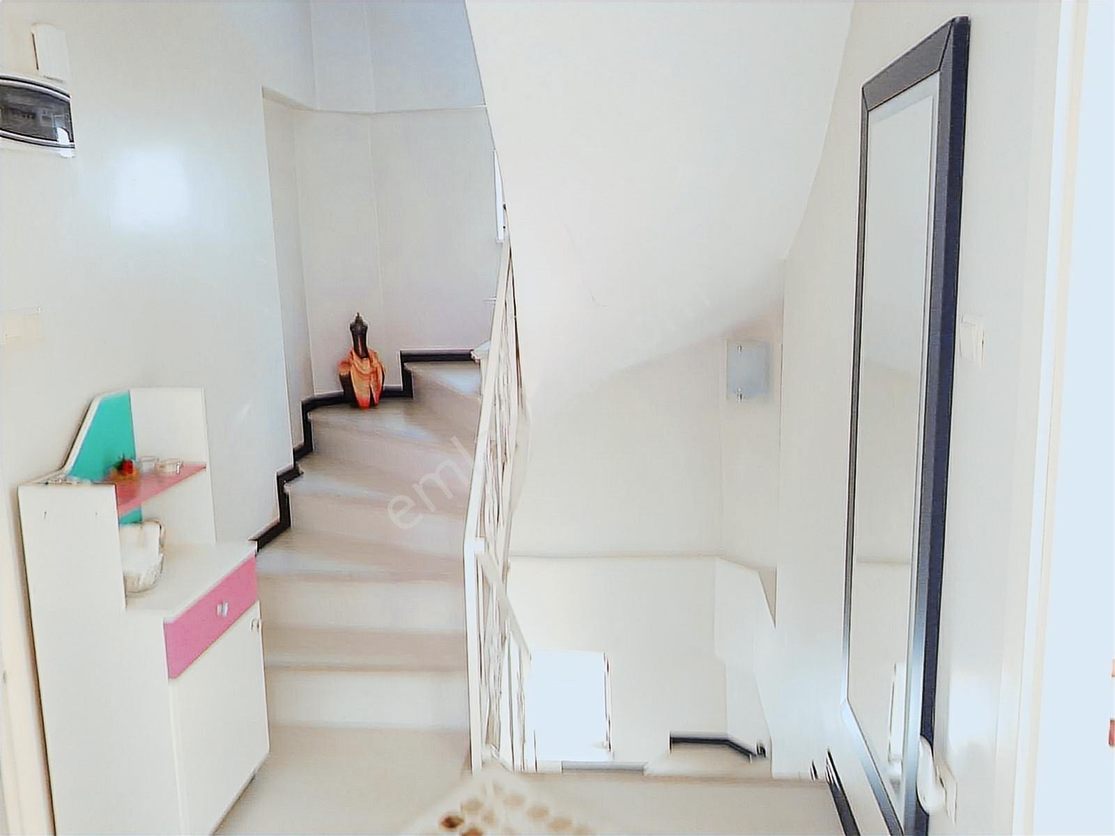 Kendine Ait Havuzlu Deniz Manzaralı Villa - Görsel 3