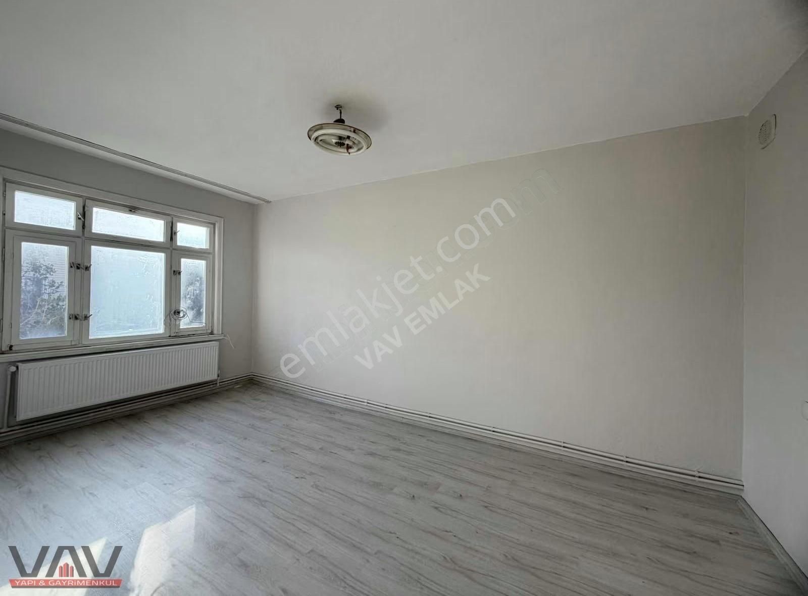 Meram Fatih Caddesinde 3+1 Bakımlı Kiralık Ara Kat Daire - Görsel 14