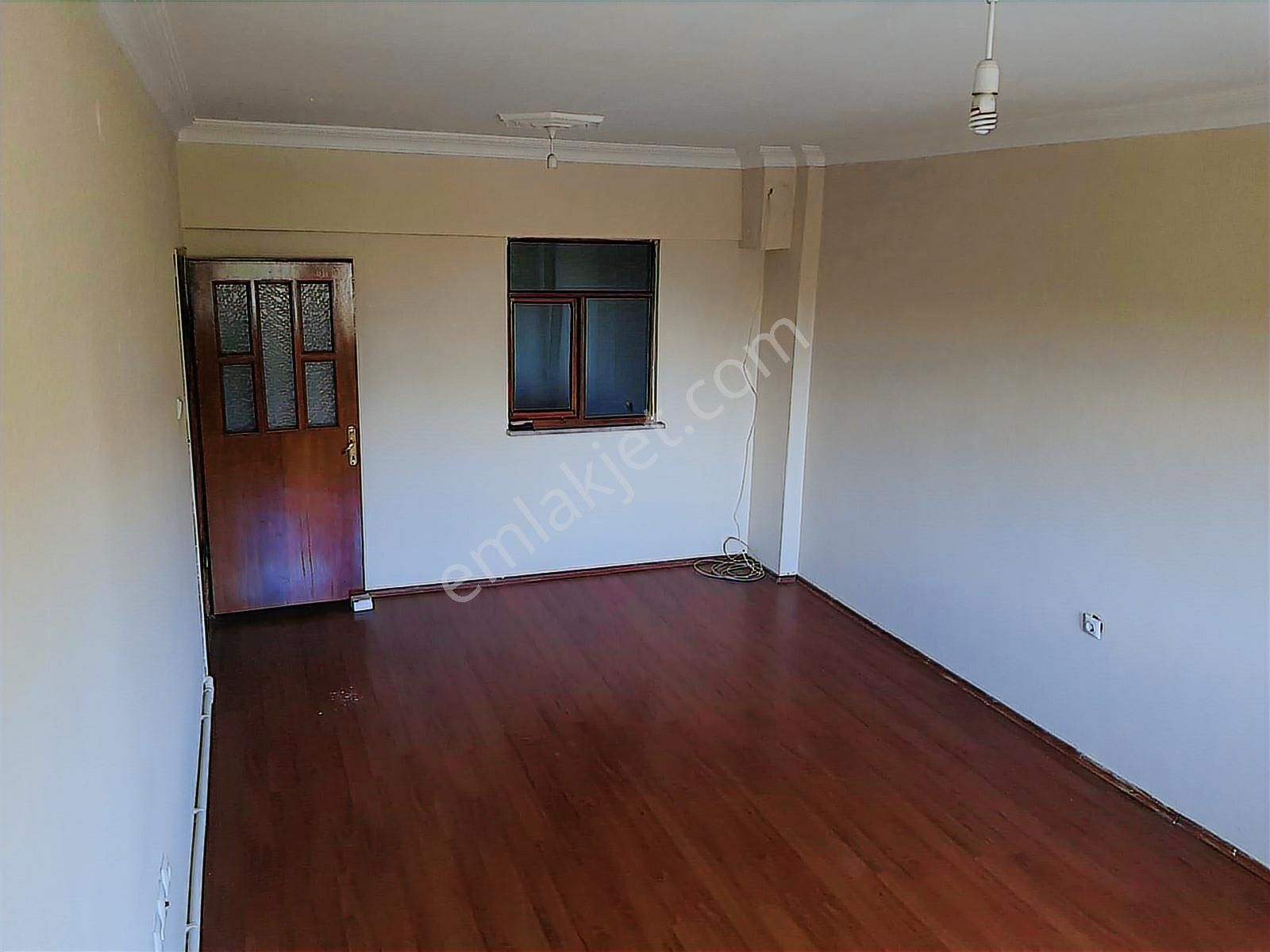 Peys'den Üçevler'de Kargaşadan Uzak Aile Apartmanı İçerisinde3+1 - Görsel 3