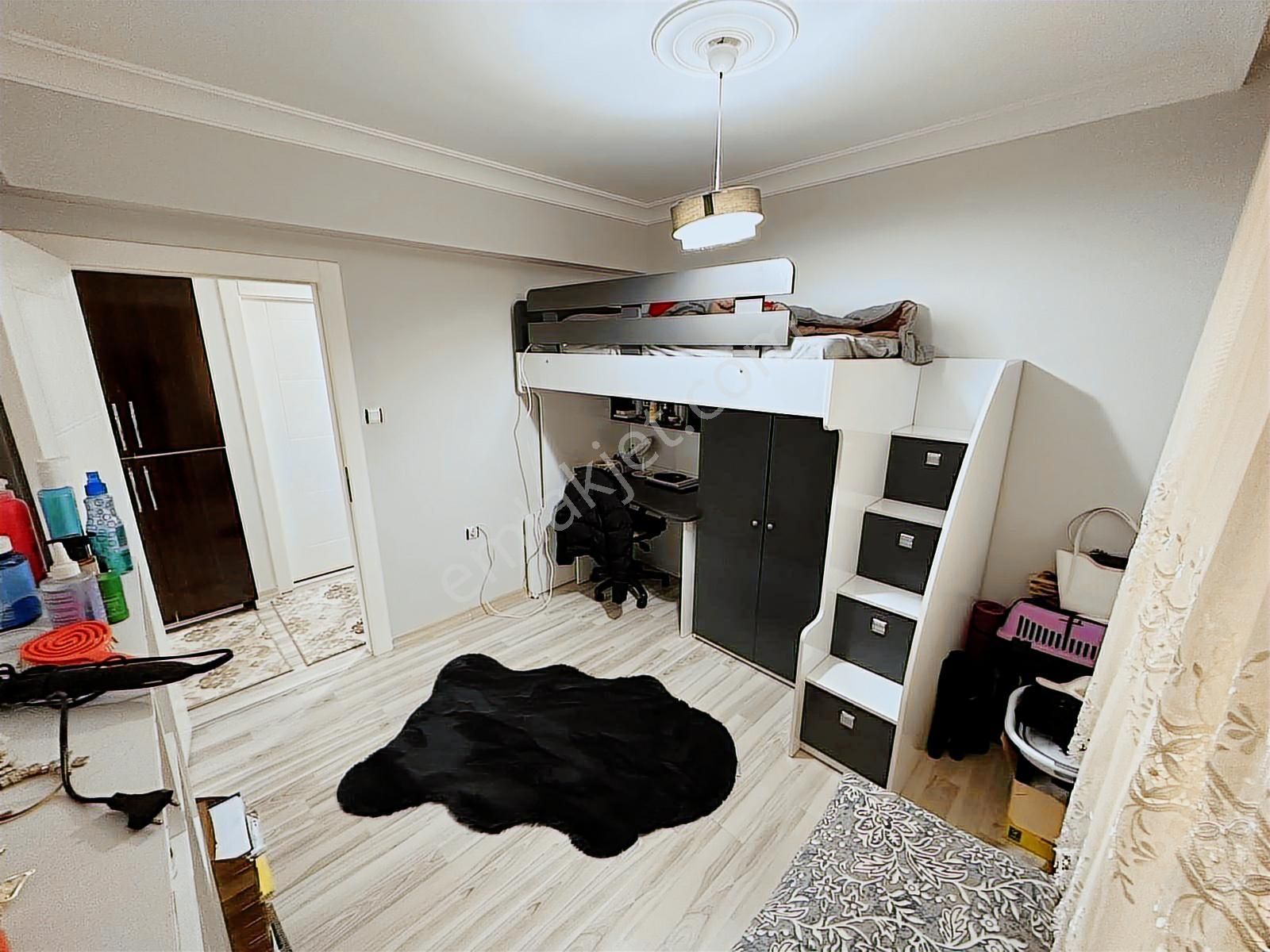 Çambaşı Caddesi Paraleli Full Yapılı Asansörlü 4+1 Daire - Görsel 23