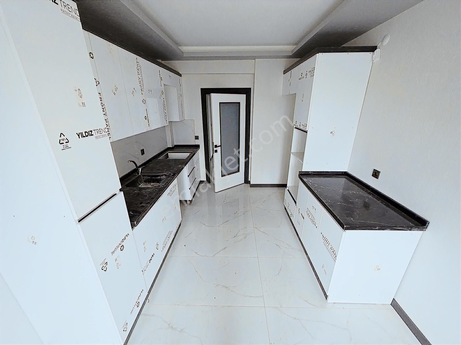 Bağlum Hisar'da Park Manzaralı Katta Asansörlü Sıfır 3+1 Daire