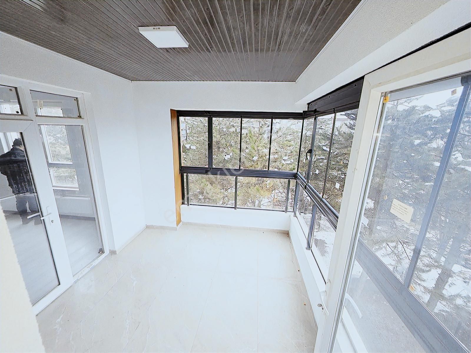 Bağlum Hisar'da Park Manzaralı Katta Asansörlü Sıfır 3+1 Daire - Görsel 33