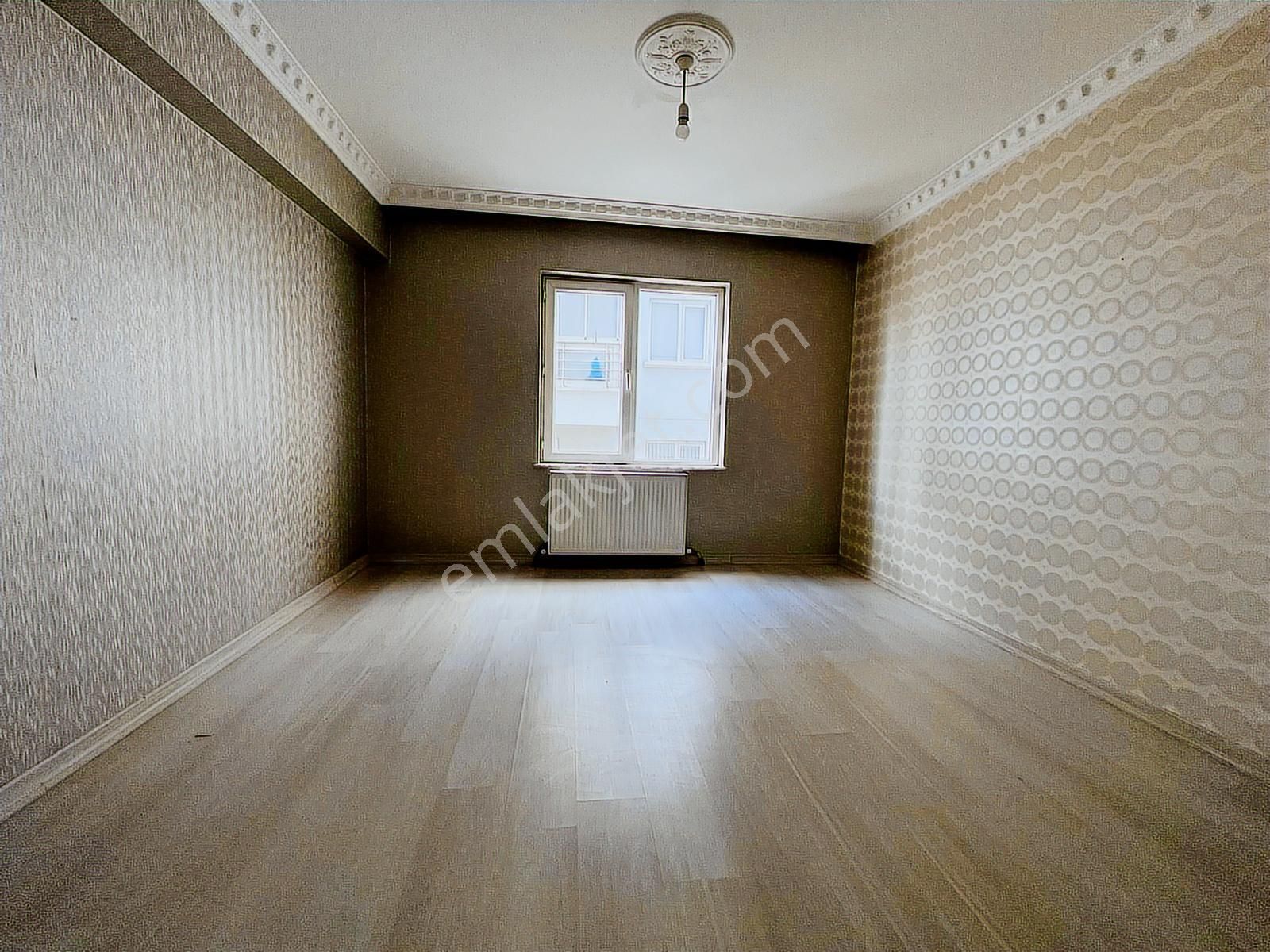 Ovacık'ta Geniş Metrajlı Full Yapılı Ara Katta 4+1 Daire - Görsel 7