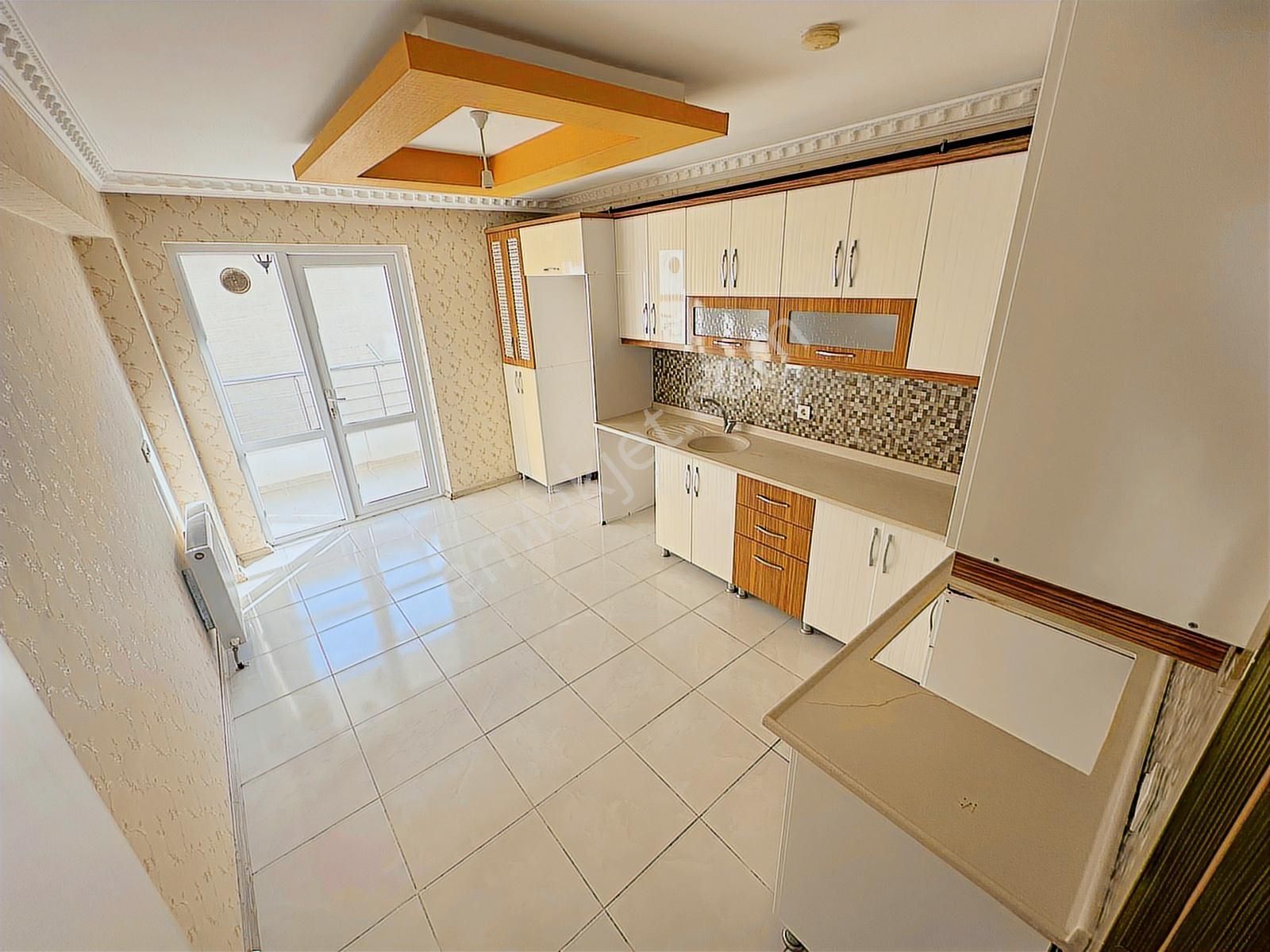 Ufuktepe Sağlık Ocağı Yakını Asansörlü Katta Yapılı 3+1 Daire - Görsel 3