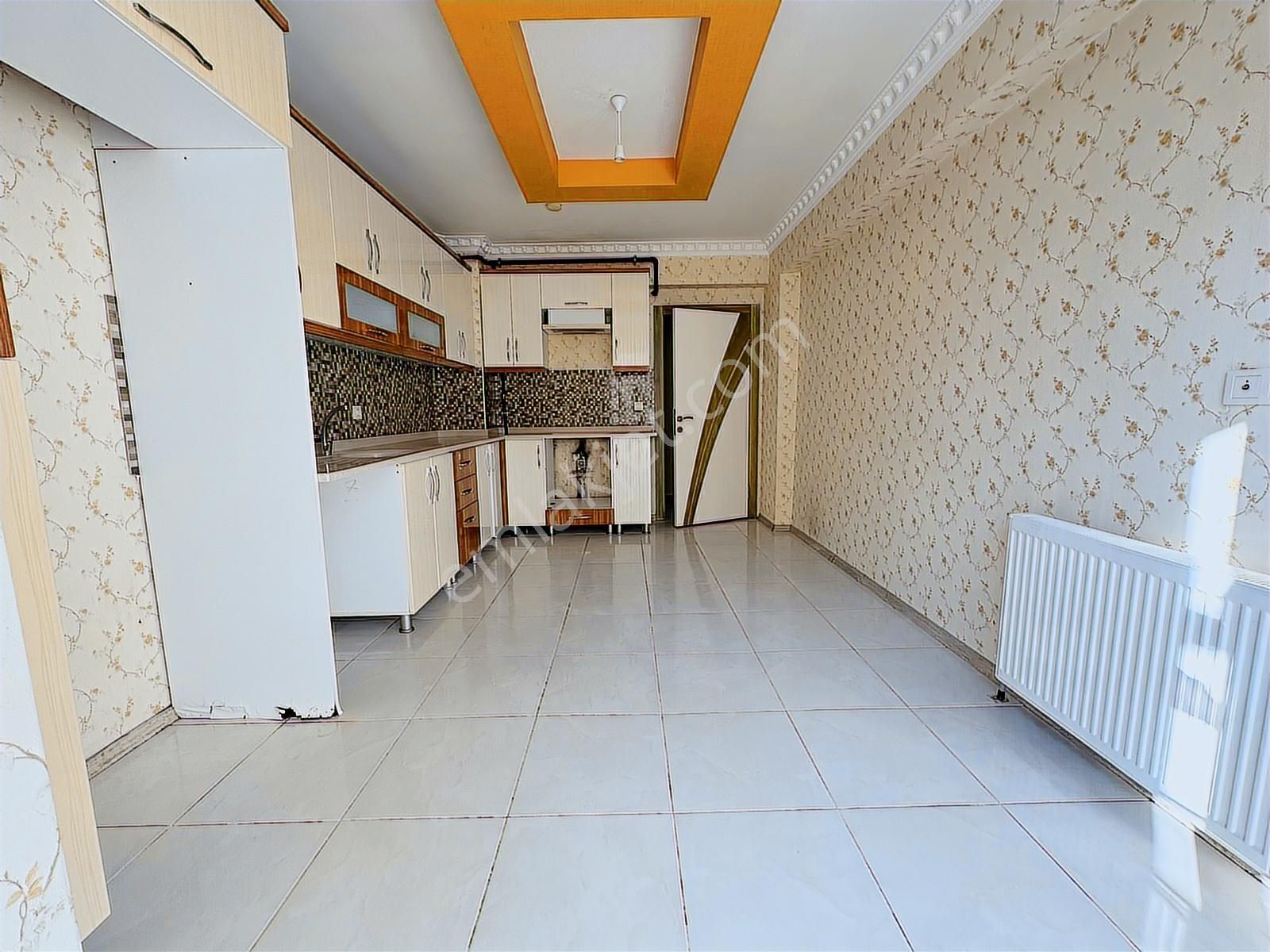 Ufuktepe Sağlık Ocağı Yakını Asansörlü Katta Yapılı 3+1 Daire - Görsel 9