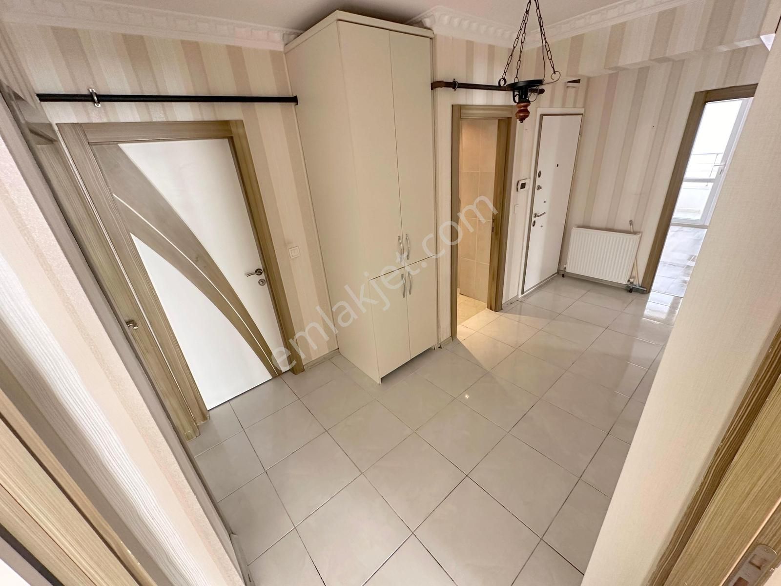 Ufuktepe Sağlık Ocağı Yakını Asansörlü Katta Yapılı 3+1 Daire - Görsel 12