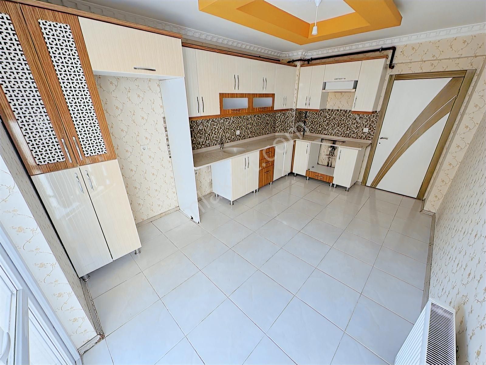 Ufuktepe Sağlık Ocağı Yakını Asansörlü Katta Yapılı 3+1 Daire - Görsel 7