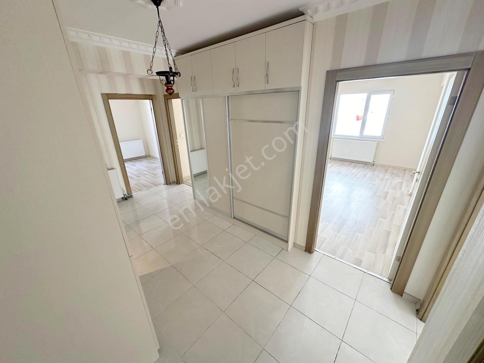 Ufuktepe Sağlık Ocağı Yakını Asansörlü Katta Yapılı 3+1 Daire - Görsel 25