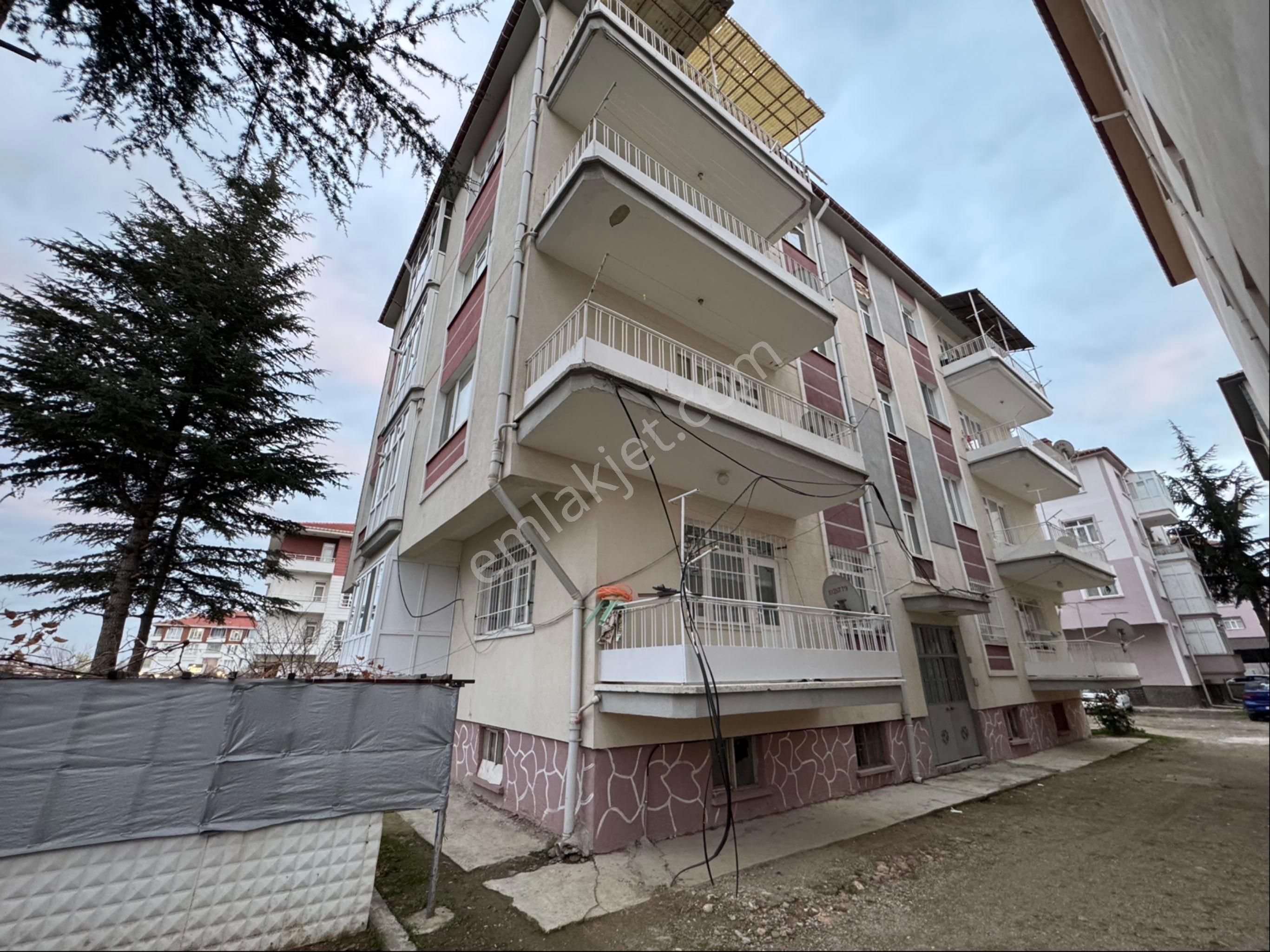 A-k Emlaktan İstasyon Mah 3+1 Kombili Mantolu Kiralık Daire - Görsel 2