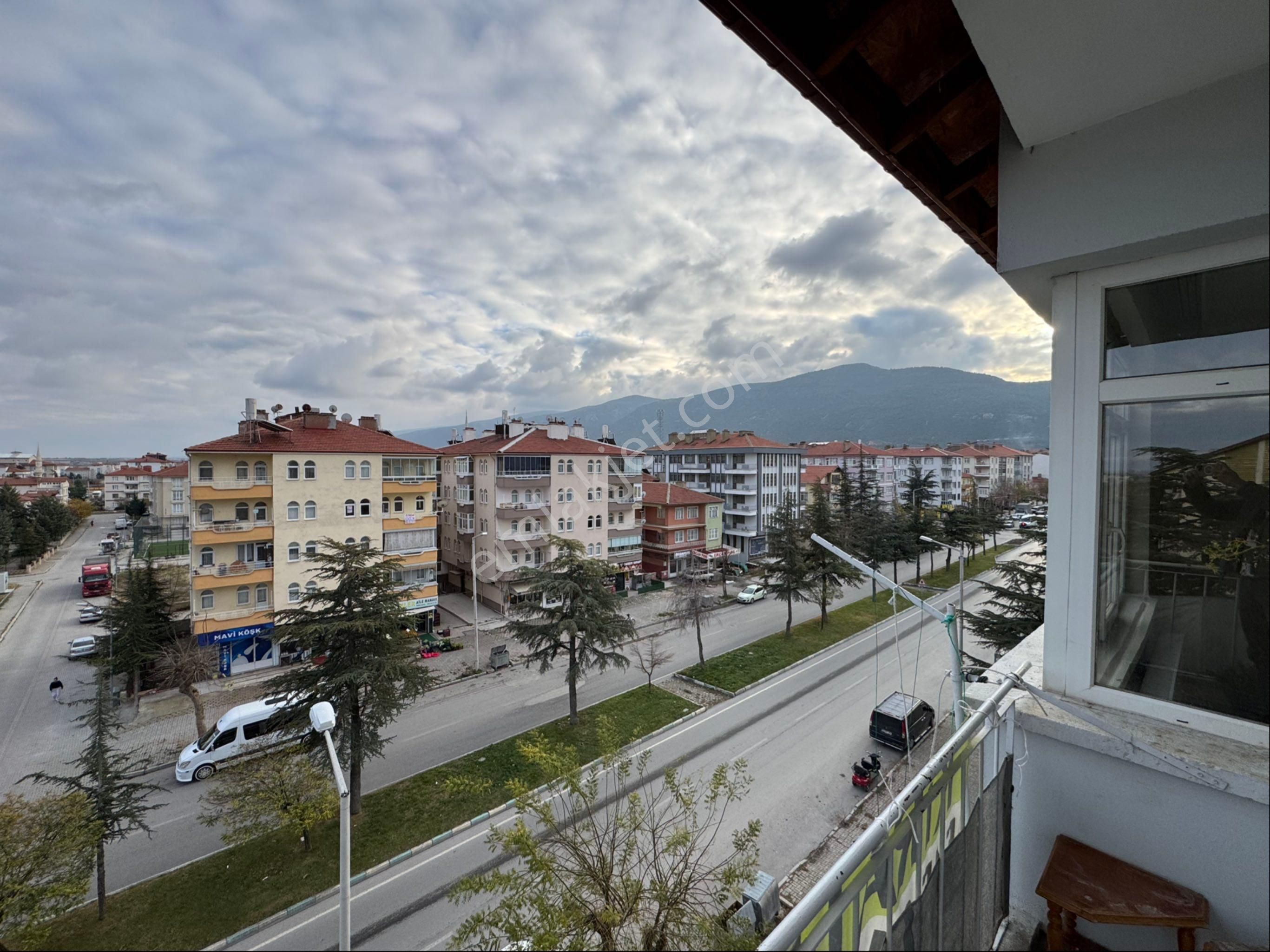 A-k Emlaktan İstasyon Mah Cadde Cephe 2+1 Kombili Mantolu Kiralı - Görsel 8