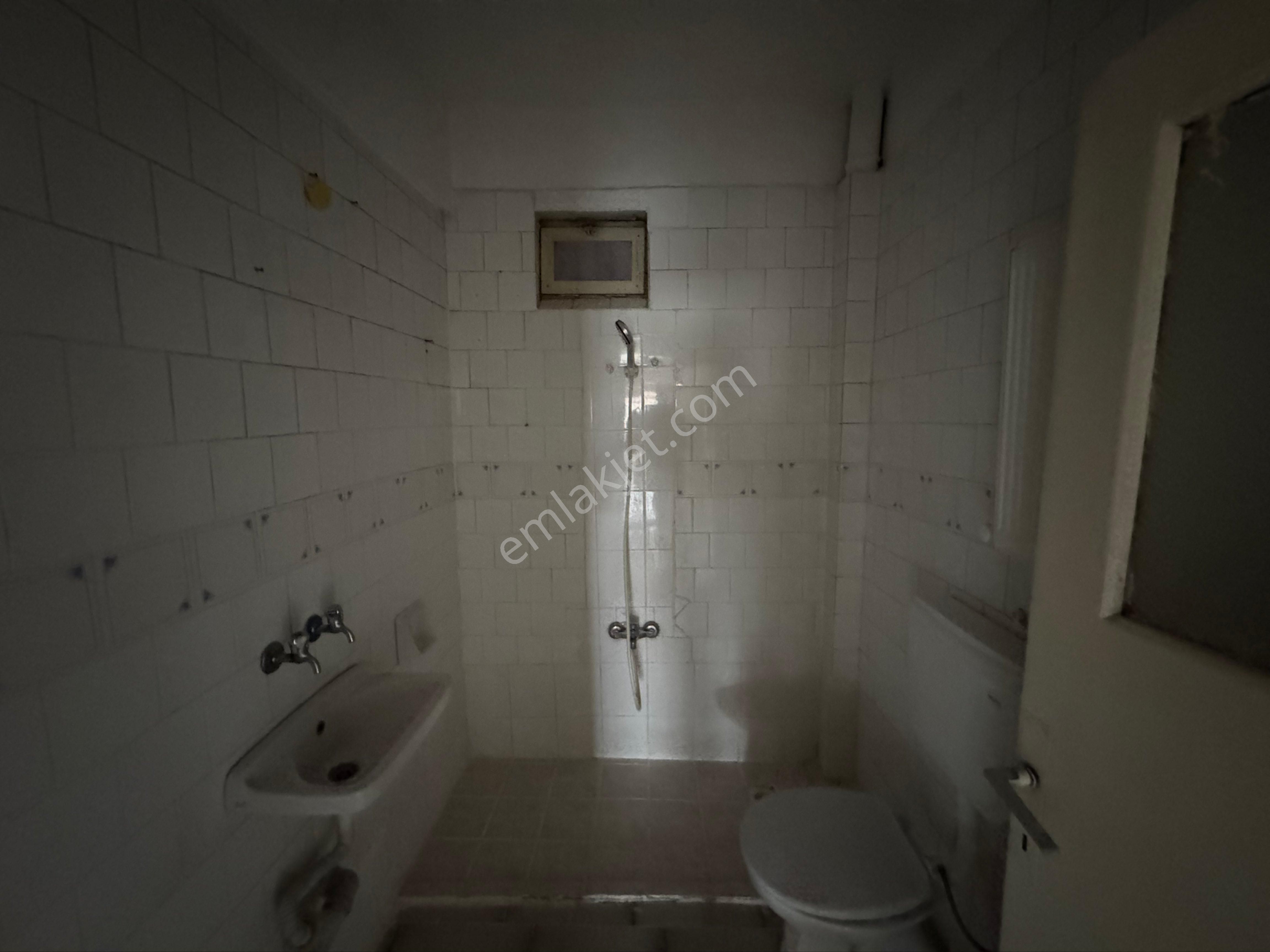 A-k Emlaktan İstasyon Mah Cadde Cephe 2+1 Kombili Mantolu Kiralı - Görsel 17