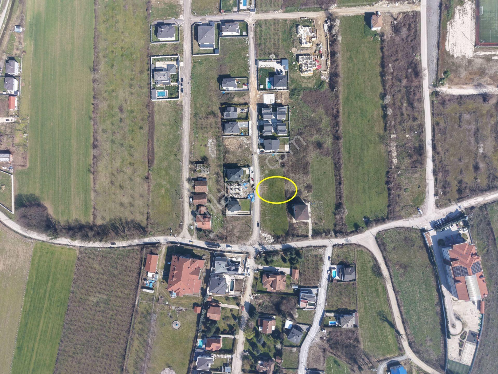 Şıralık Mahallesi'nde 560 M2 Satılık Villa İmarlı Arsa - Görsel 14