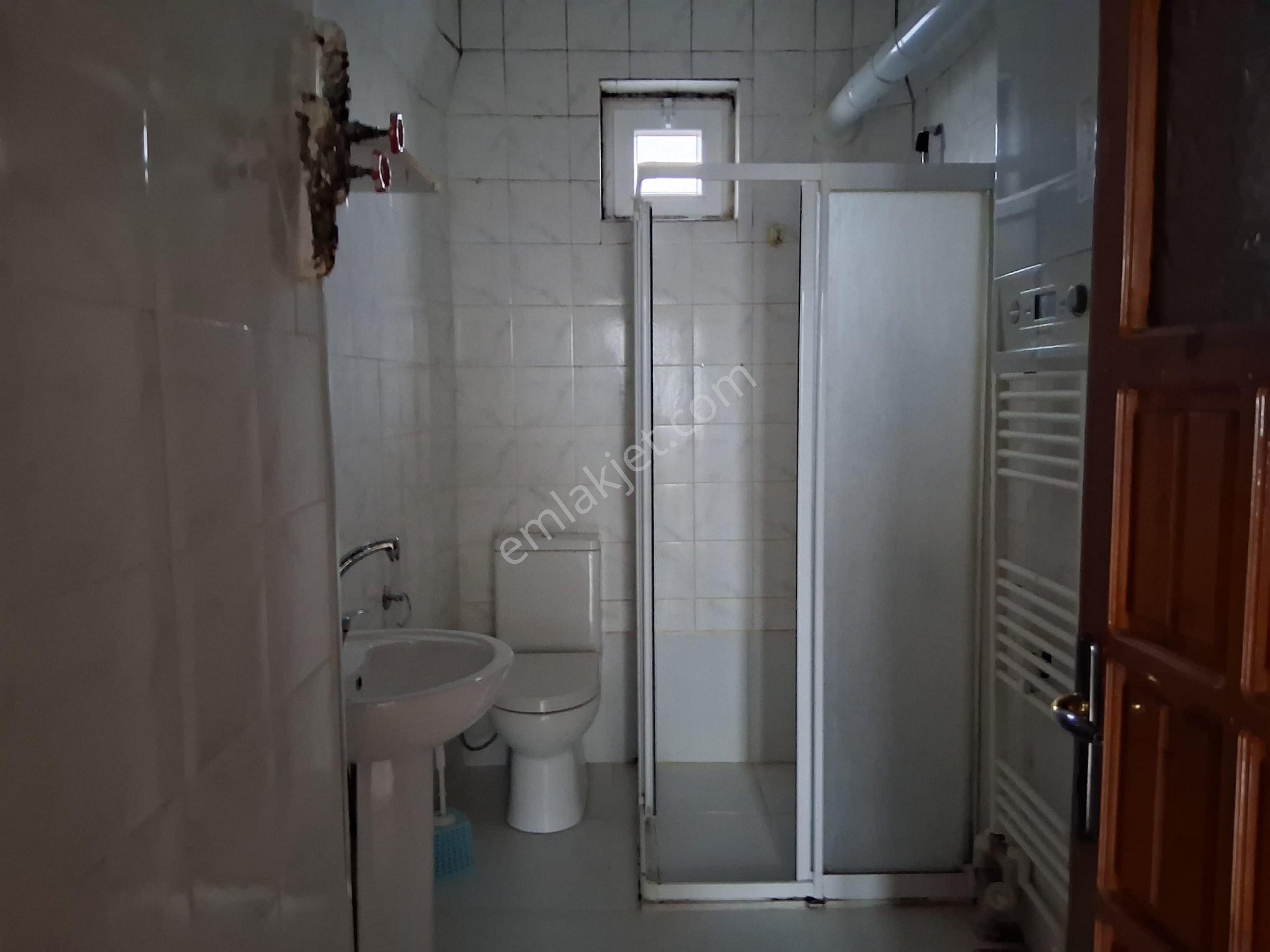 A-k Emlaktan İstasyon Mah Cadde Cephe 3+1 Kombili Kiralık Daire - Görsel 4